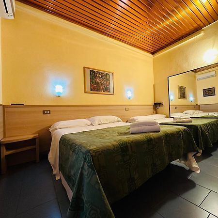 Hotel Nizza Milan Bagian luar foto
