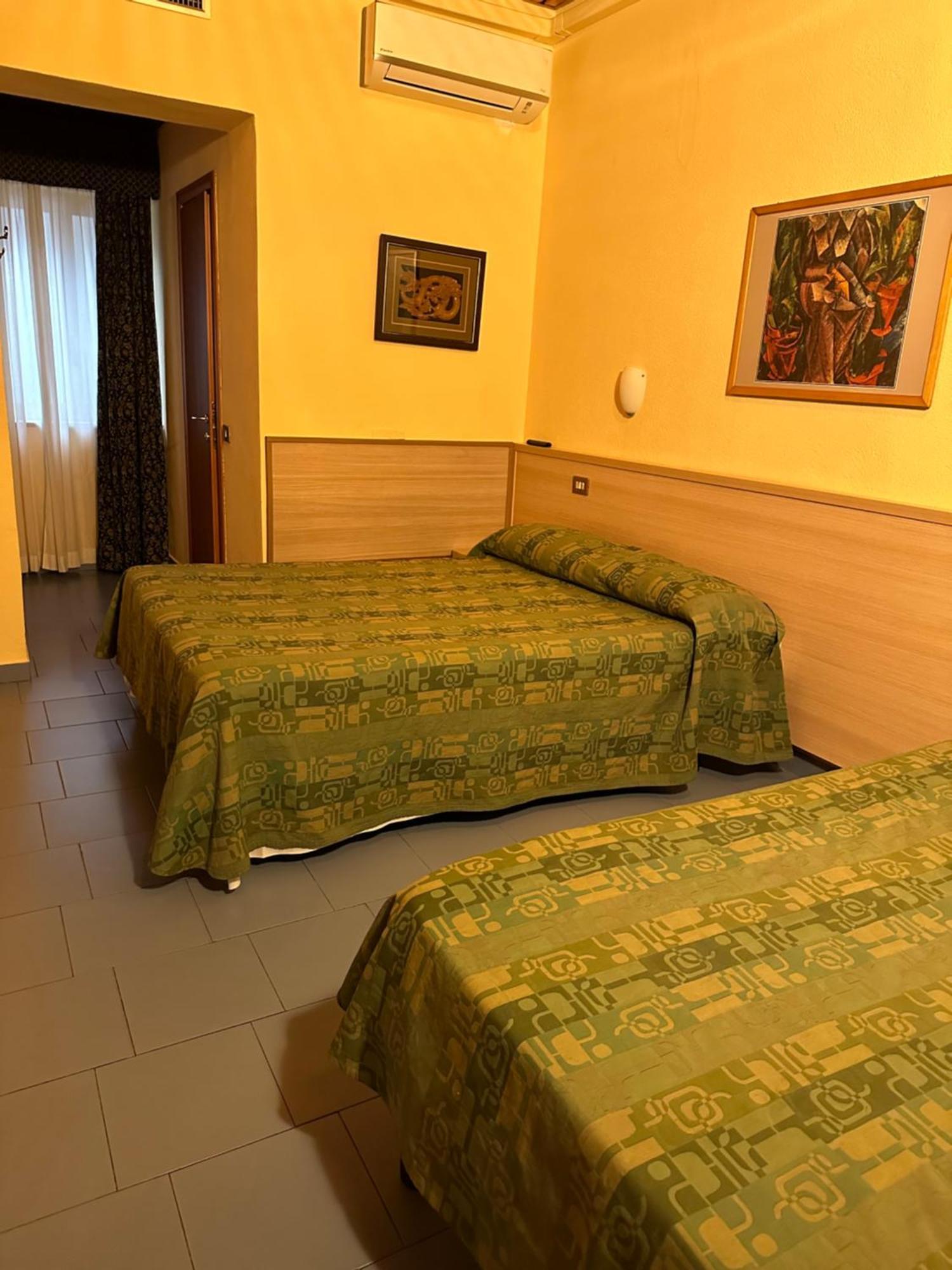 Hotel Nizza Milan Bagian luar foto