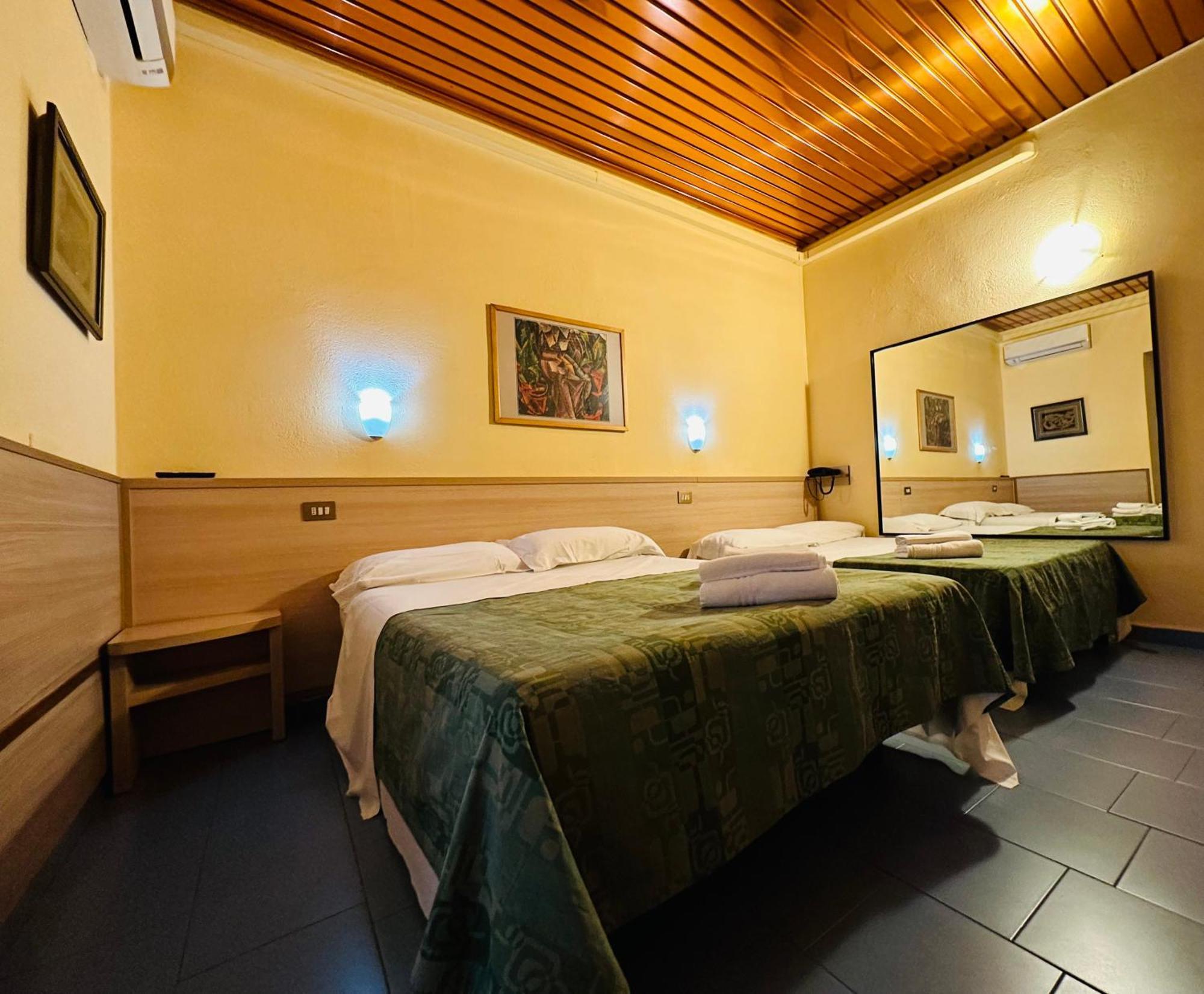 Hotel Nizza Milan Bagian luar foto