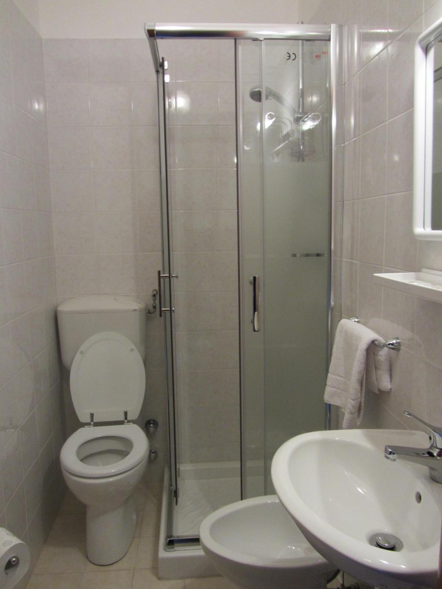 Hotel Nizza Milan Bagian luar foto