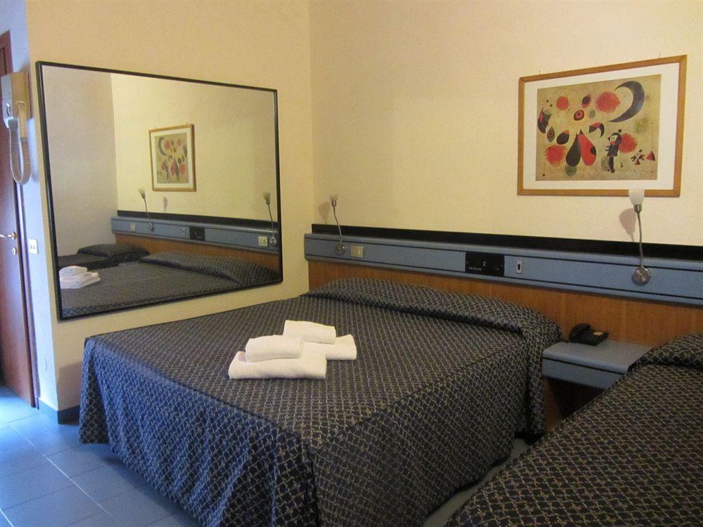 Hotel Nizza Milan Bagian luar foto