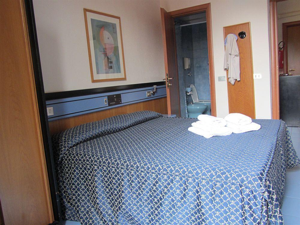Hotel Nizza Milan Bagian luar foto