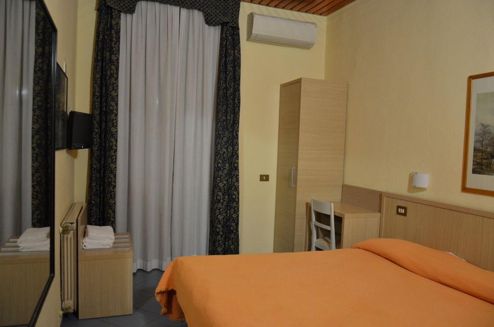 Hotel Nizza Milan Bagian luar foto