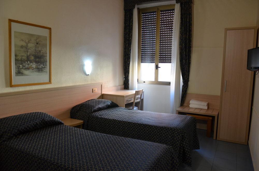 Hotel Nizza Milan Bagian luar foto