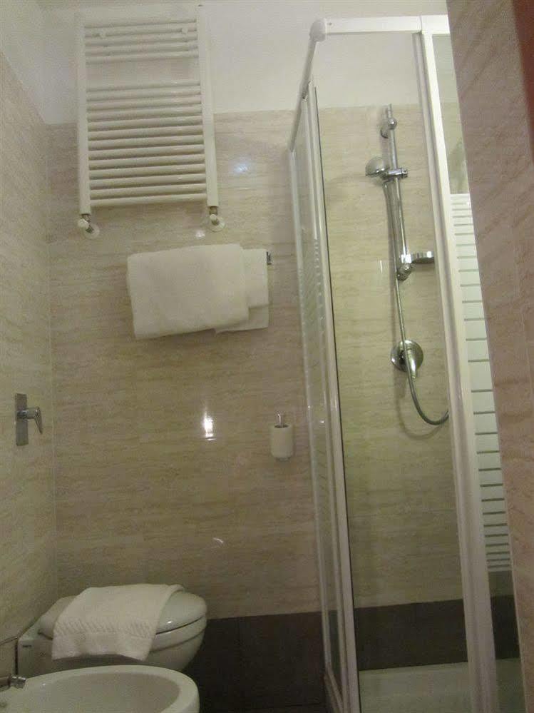 Hotel Nizza Milan Bagian luar foto